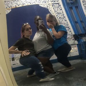 Meet your Posher, Xaria